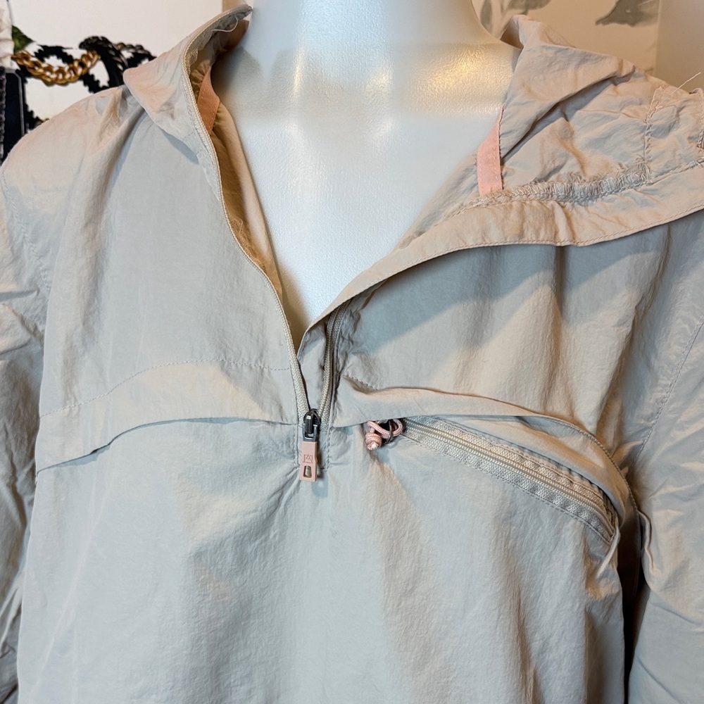 Avalanche Women's Rain/Hiking Pullover Jacket in Light Beige with Pink - Picture 9 of 9